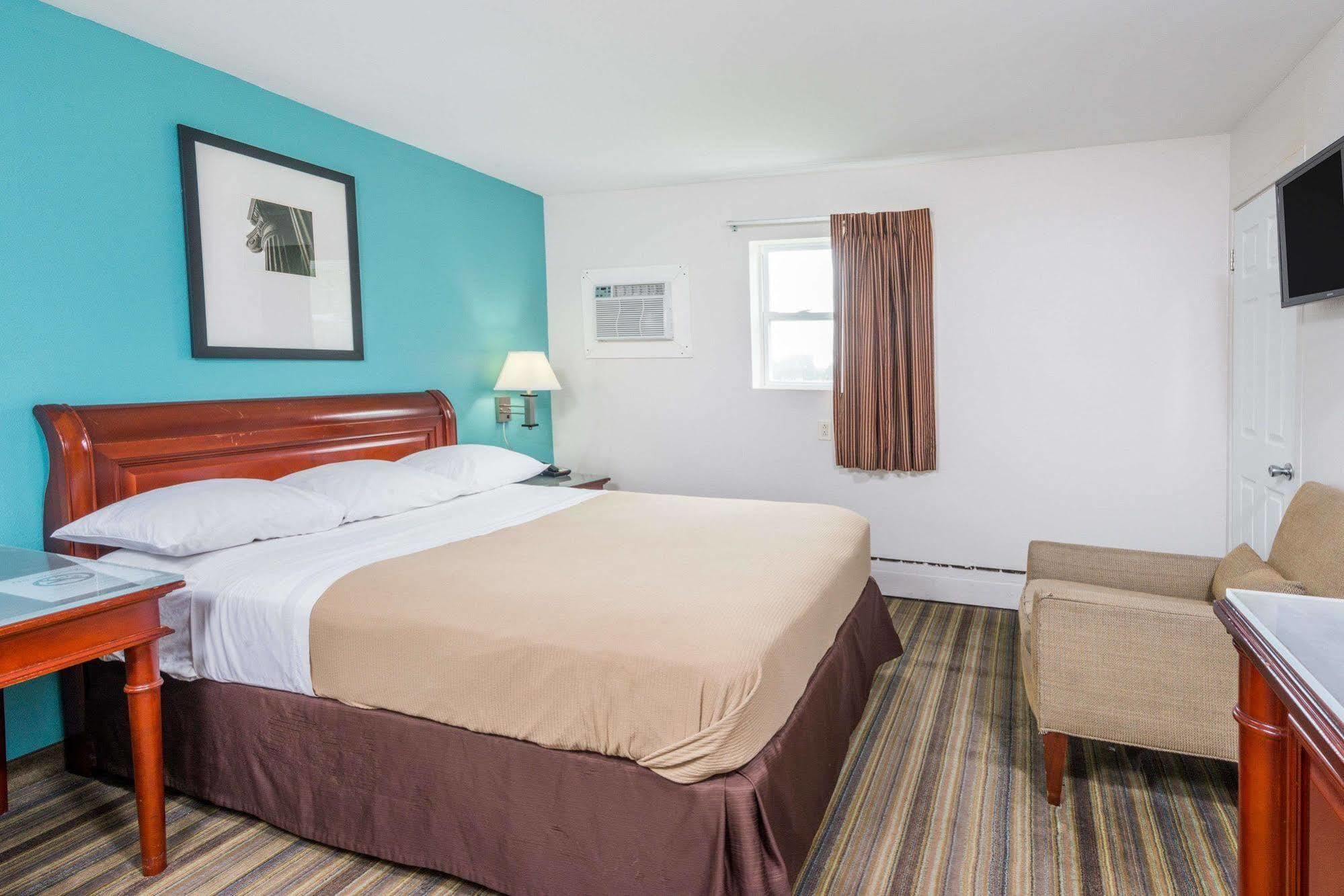 Rodeway Inn Pittsfield Экстерьер фото